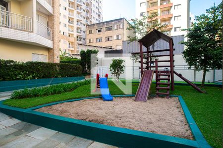 Apartamento para alugar com 60m², 2 quartos e 2 vagasÁrea comum - Playground