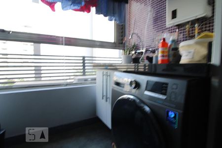 Apartamento à venda com 70m², 2 quartos e 1 vagaÁrea de Serviço