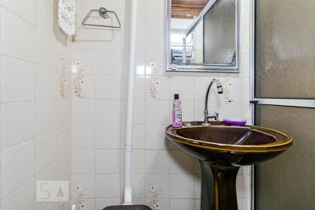 Casa para alugar com 60m², 2 quartos e 2 vagasBanheiro