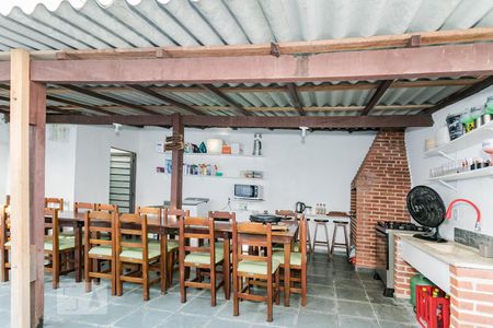 Casa para alugar com 60m², 2 quartos e 2 vagasÁrea de Serviço