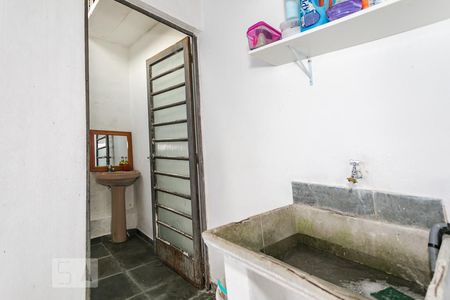 Casa para alugar com 60m², 2 quartos e 2 vagasÁrea de Serviço