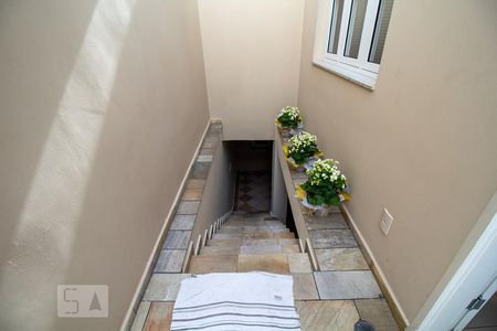 Casa à venda com 262m², 3 quartos e 4 vagasEscada