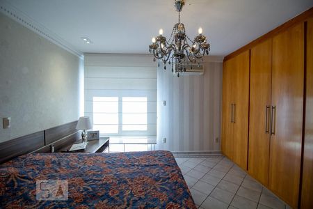 Casa à venda com 262m², 3 quartos e 4 vagasSuíte 3