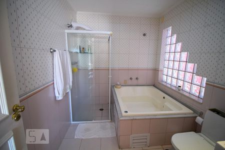 Casa à venda com 262m², 3 quartos e 4 vagasSuíte 3