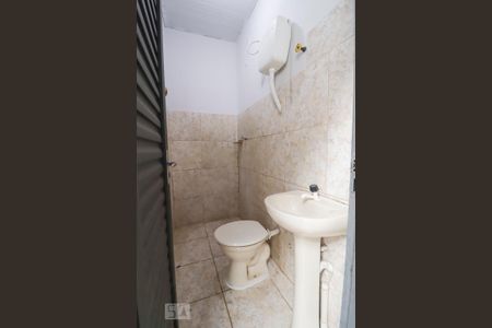 Casa para alugar com 50m², 2 quartos e sem vaga Casa para alugar com 50m², 2 quartos e sem vagaBanheiro