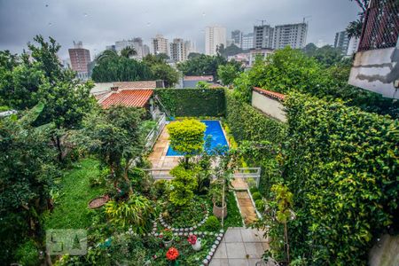 Vista de casa à venda com 3 quartos, 400m² em Planalto Paulista, São Paulo
