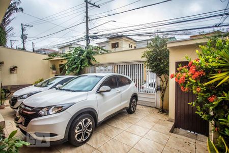 Garagem de casa à venda com 3 quartos, 400m² em Planalto Paulista, São Paulo