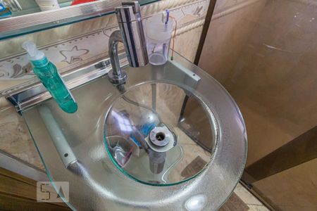 Casa à venda com 209m², 3 quartos e 2 vagasBanheiro - Torneira