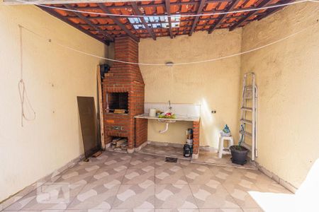 Casa à venda com 209m², 3 quartos e 2 vagasQuintal