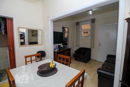 Apartamento à venda com 51m², 3 quartos e sem vagaSala