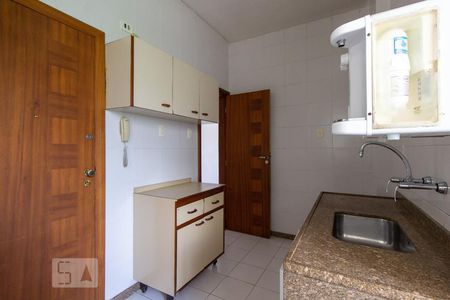 Apartamento à venda com 85m², 3 quartos e sem vagaCozinha