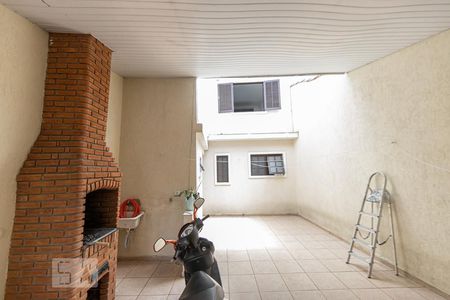 Casa à venda com 25m², 1 quarto e 1 vagaQuintal