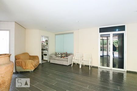 Apartamento para alugar com 35m², 1 quarto e 1 vagaSalão de Festas