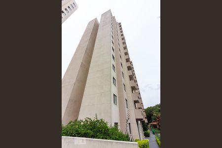 Apartamento para alugar com 58m², 2 quartos e 1 vagaFachada