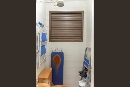 Apartamento à venda com 373m², 4 quartos e 3 vagasBanheiro de Serviço