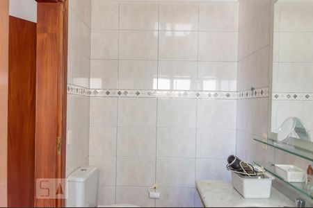 Apartamento à venda com 373m², 4 quartos e 3 vagasBanheiro da Suíte 2