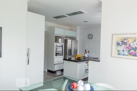 Apartamento à venda com 373m², 4 quartos e 3 vagasCozinha