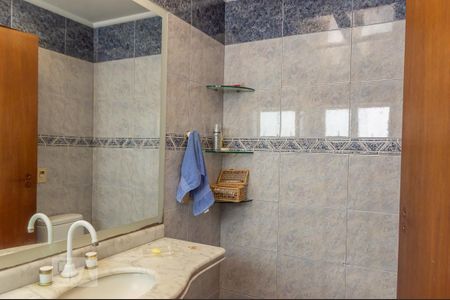 Apartamento à venda com 373m², 4 quartos e 3 vagasBanheiro