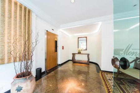 Apartamento à venda com 373m², 4 quartos e 3 vagasHall social