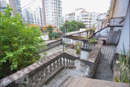 Casa para alugar com 600m², 8 quartos e 5 vagas Casa para alugar com 600m², 8 quartos e 5 vagasVaranda