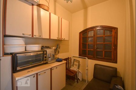 Casa para alugar com 600m², 8 quartos e 5 vagas Casa para alugar com 600m², 8 quartos e 5 vagasQuarto de Serviço