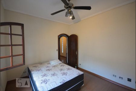 Casa para alugar com 600m², 8 quartos e 5 vagas Casa para alugar com 600m², 8 quartos e 5 vagasQuarto 2