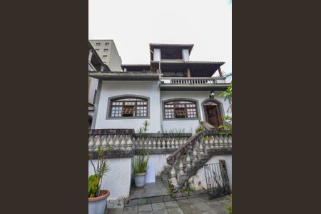 Casa para alugar com 600m², 8 quartos e 5 vagas Casa para alugar com 600m², 8 quartos e 5 vagasFachada