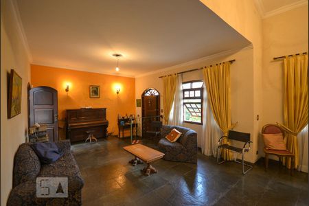 Sala de casa para alugar com 8 quartos, 600m² em Vila Mariana, São Paulo