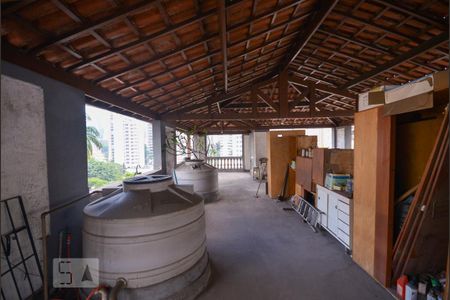 Casa para alugar com 600m², 8 quartos e 5 vagas Casa para alugar com 600m², 8 quartos e 5 vagasArea Superior