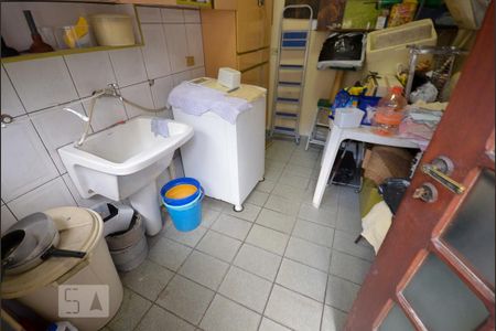 Casa para alugar com 600m², 8 quartos e 5 vagas Casa para alugar com 600m², 8 quartos e 5 vagasArea de Serviço