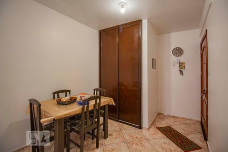 Sala  de apartamento à venda com 2 quartos, 60m² em Rubem Berta, Porto Alegre