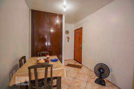 Sala  de apartamento à venda com 2 quartos, 70m² em Rubem Berta, Porto Alegre