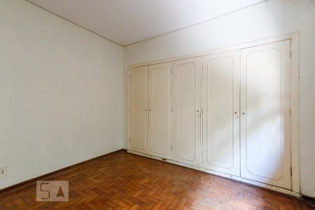 Casa à venda com 210m², 3 quartos e 2 vagasQuarto 2
