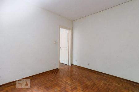 Casa à venda com 210m², 3 quartos e 2 vagasQuarto 2