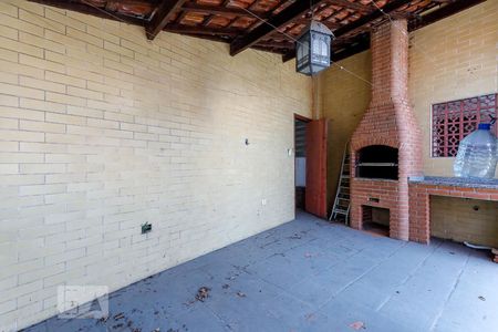 Casa à venda com 210m², 3 quartos e 2 vagasChurrasqueira