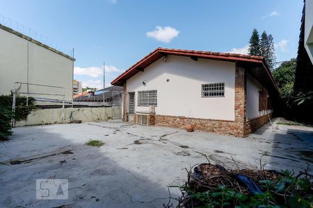 Casa à venda com 210m², 3 quartos e 2 vagasQuintal