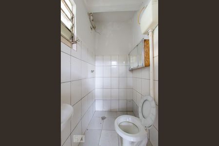 Banheiro de casa para alugar com 2 quartos, 90m² em Jardim Brasil (zona Norte), São Paulo