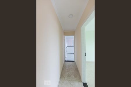 Corredor de apartamento para alugar com 2 quartos, 85m² em Jardim Monte Carmelo, Guarulhos