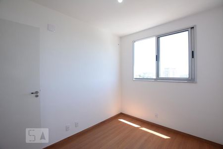 Quarto 1 de apartamento para alugar com 2 quartos, 46m² em Irajá, Rio de Janeiro