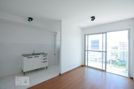 Sala de apartamento para alugar com 2 quartos, 46m² em Irajá, Rio de Janeiro