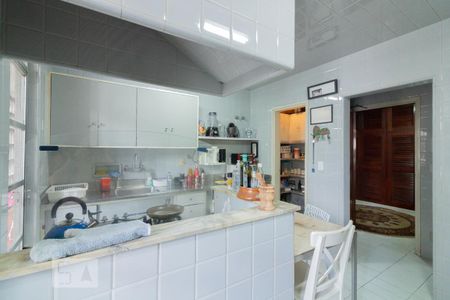 Apartamento para alugar com 190m², 3 quartos e 1 vagaCozinha