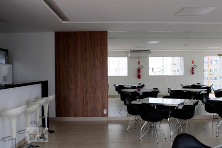 Apartamento para alugar com 43m², 2 quartos e 2 vagas Apartamento para alugar com 43m², 2 quartos e 2 vagasÁrea comum - Salão de festas