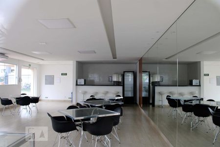 Apartamento para alugar com 43m², 2 quartos e 2 vagas Apartamento para alugar com 43m², 2 quartos e 2 vagasÁrea comum - Salão de festas