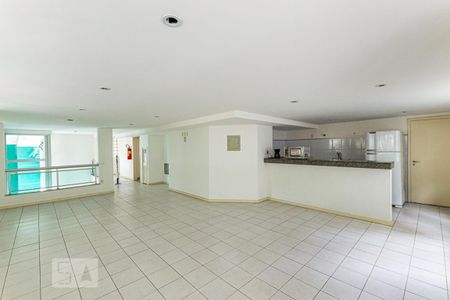 Apartamento para alugar com 72m², 2 quartos e 1 vaga Apartamento para alugar com 72m², 2 quartos e 1 vagaÁrea comum - Salão de festas