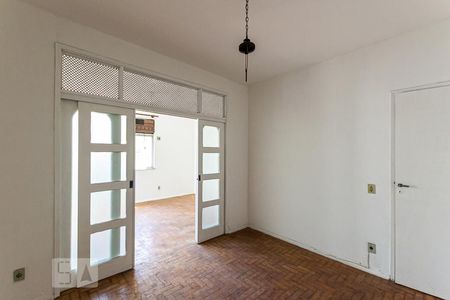 Apartamento à venda com 105m², 3 quartos e 1 vagaQuarto 2