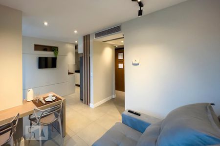 Sala de apartamento para alugar com 1 quarto, 70m² em Indianópolis, São Paulo