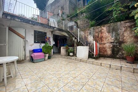 Casa à venda com 70m², 2 quartos e 1 vaga Casa à venda com 70m², 2 quartos e 1 vagaQuintal