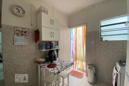 Casa à venda com 70m², 2 quartos e 1 vaga Casa à venda com 70m², 2 quartos e 1 vagaCozinha