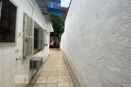 Casa à venda com 70m², 2 quartos e 1 vaga Casa à venda com 70m², 2 quartos e 1 vagaCorredor