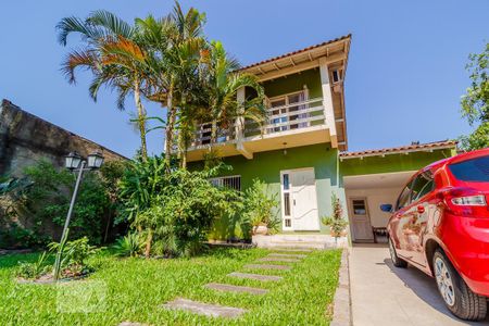 Casa à venda com 202m², 3 quartos e 3 vagasFachada